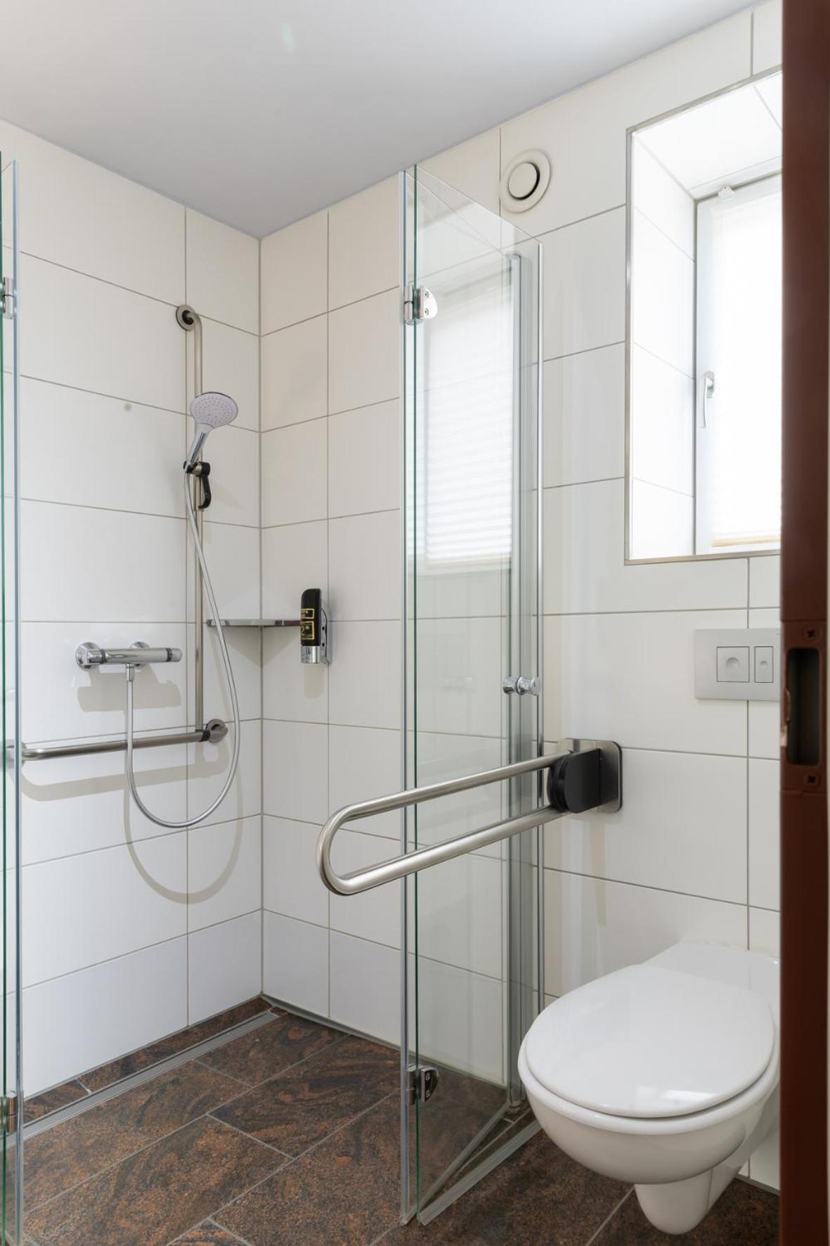 Hotel An Der Eiche Кульмбах Экстерьер фото