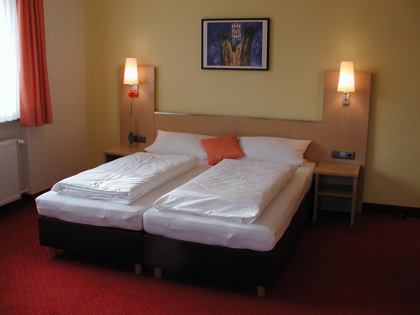 Hotel An Der Eiche Кульмбах Экстерьер фото